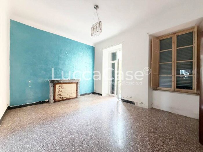 Appartamento con 5 locali in vendita in Via Vittorio Emanuele, Centro, Castelnuovo di Garfagnana