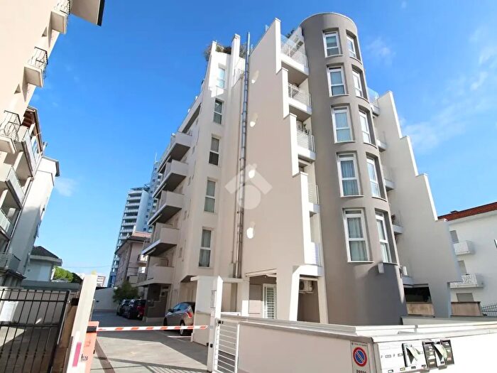 Appartamento bilocale in vendita in Via Andrea Bafile, Jesolo