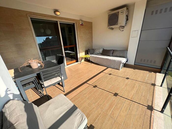 Appartamento trilocale in affitto in Via Fernando Colombo, Garbatella, Roma