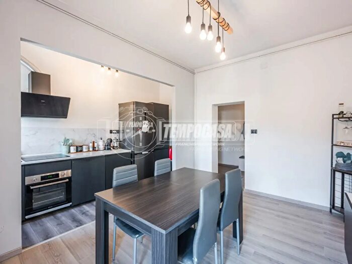 Appartamento trilocale in vendita in Via Cantelli, Galliera