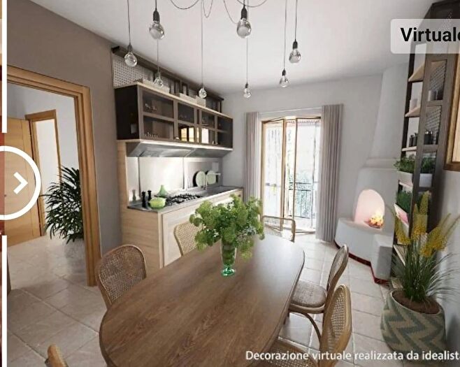 Appartamento con 6 locali in vendita in Viale Antonio Gramsci, Caprarola