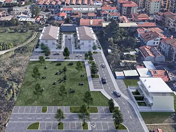 Casa con 5 locali in vendita in Via Arnaldo Brioni, Prato