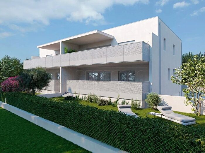 Appartamento con 5 locali in vendita in Via del Bersagliere, Dueville