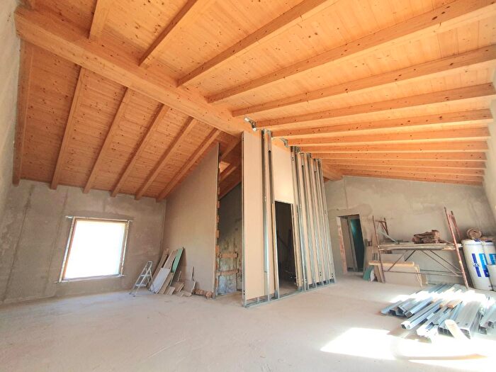 Appartamento quadrilocale in vendita in Giovanni Volpi, Lucca