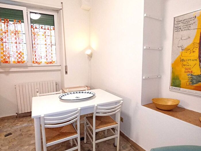 Appartamento trilocale in affitto in Via della Valverde, Valverde, Verona