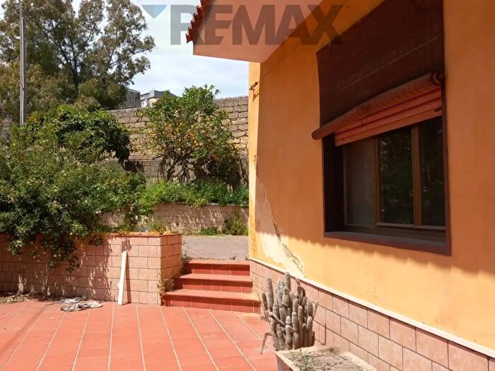 Casa con 7 locali in vendita in Via Piave, Grammichele