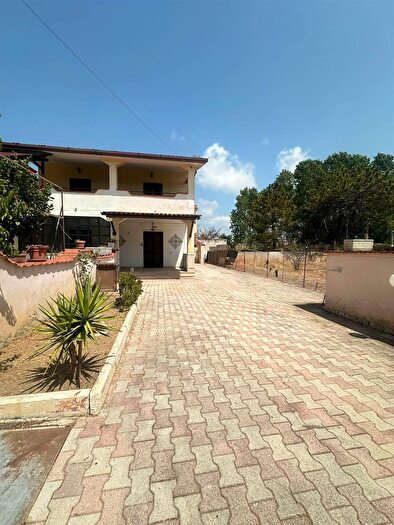 Appartamento quadrilocale in vendita in Castel Volturno