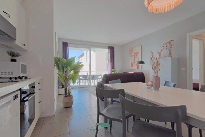 Appartamento quadrilocale in vendita in Maccagno con Pino e Veddasca