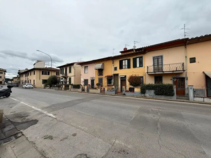 Appartamento trilocale in vendita in Via Pisana, Scandicci