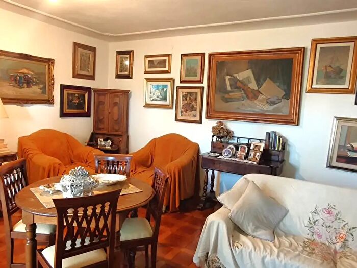 Appartamento con 5 locali in vendita in Cecina