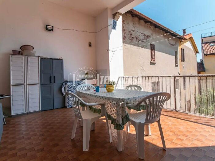 Appartamento bilocale in vendita in Via XX Settembre, Guanzate