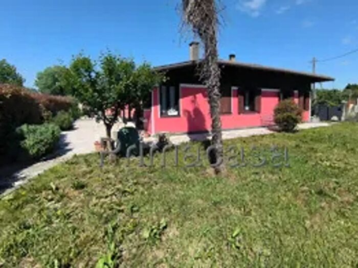 Casa con 6 locali in vendita in Via Cercariolo, Scorze
