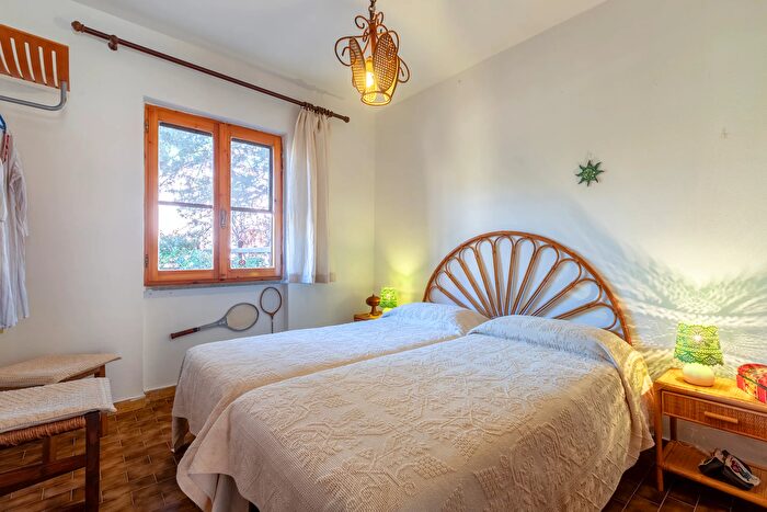 Appartamento quadrilocale in vendita in Via Rinaggiu, Trinità dAgultu e Vignola