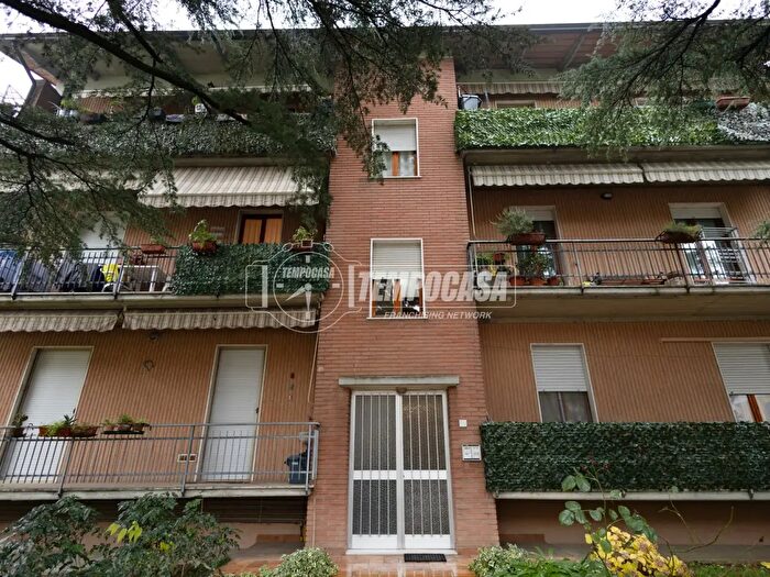 Appartamento trilocale in vendita in Via Novembre, Traversetolo