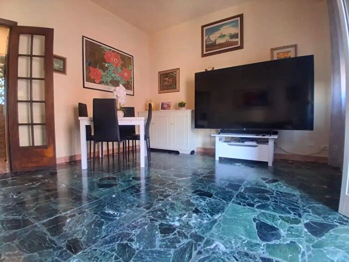 Appartamento quadrilocale in vendita in Montignoso