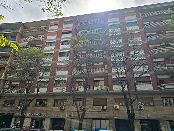 Appartamento trilocale in affitto in Via Giovanni Botero, Colli Albani, Roma