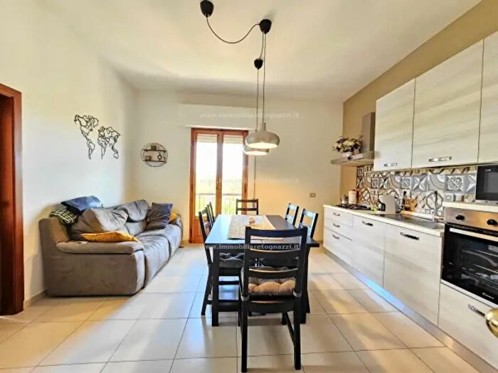 Appartamento trilocale in vendita in Zona Periferia, Certaldo