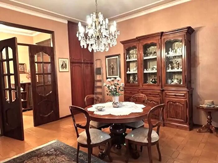 Appartamento trilocale in vendita in Parma