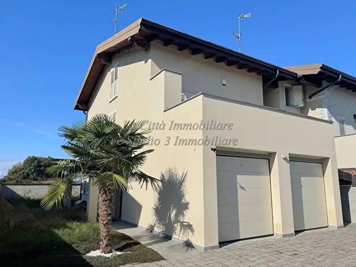 Casa monolocale in vendita in Via Villaggio Gardenia, Casalbeltrame