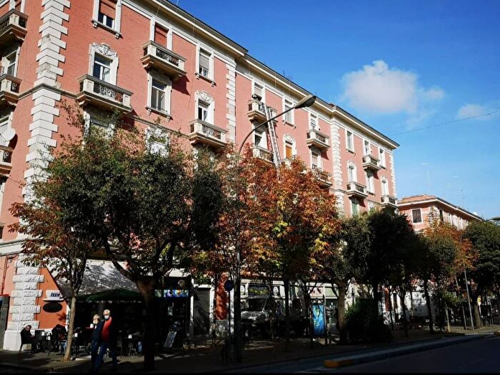 Appartamento trilocale in affitto in Via Isonzo, Stazione, Foggia