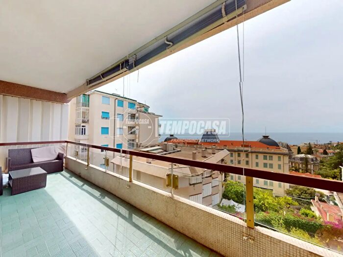 Appartamento quadrilocale in vendita in Corso degli Inglesi, Sanremo