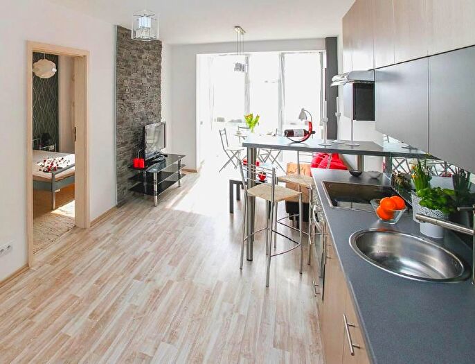 Casa con 6 locali in vendita in Montale