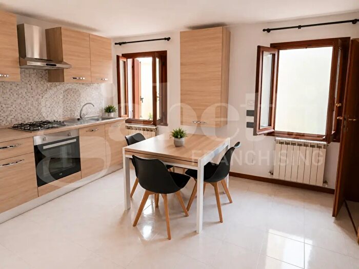Appartamento monolocale in vendita in Sottomarina di Chioggia Via Sottomarina, Chioggia