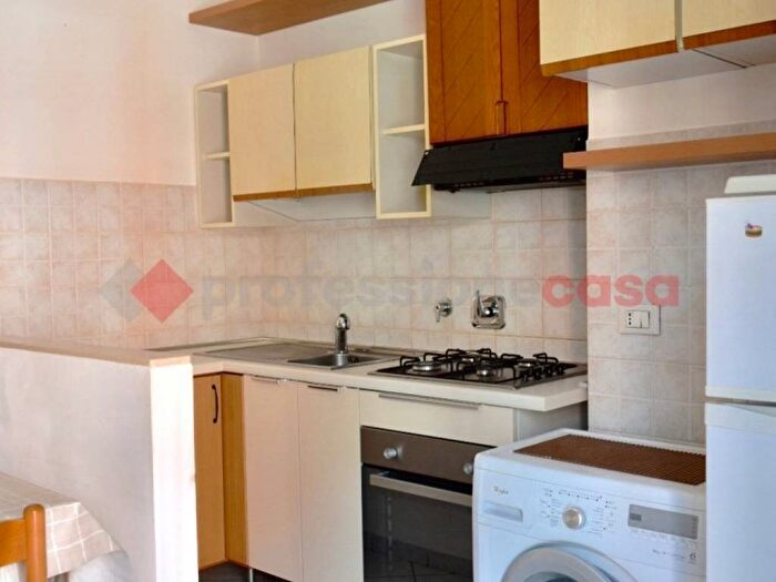 Appartamento trilocale in affitto in Via Ariosto, Semicentro Stazione, Perugia
