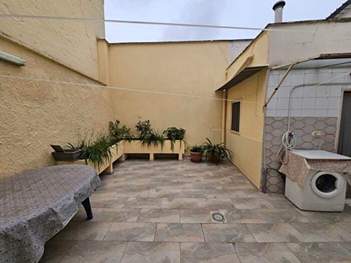 Appartamento trilocale in vendita in Via Guglielmo Oberdan, Grottaglie