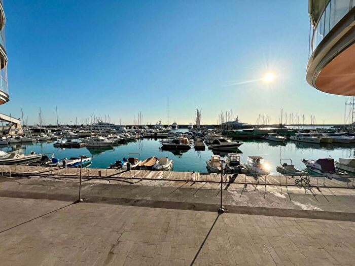 Appartamento monolocale in affitto in Piazzale John Fitzgerald Kennedy, Carignano, Genova