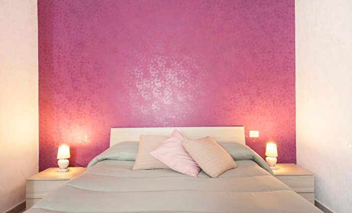 Appartamento bilocale in affitto in Via Concezione al Monte Calvario, Napoli