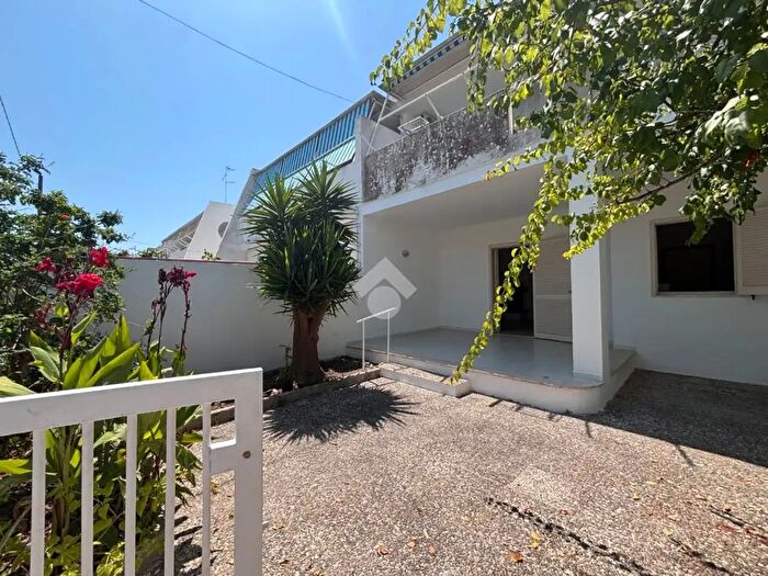 Casa trilocale in vendita in Via Ischia, Lecce