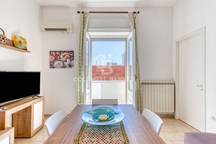 Appartamento trilocale in vendita in Via Regina Margherita, Taviano