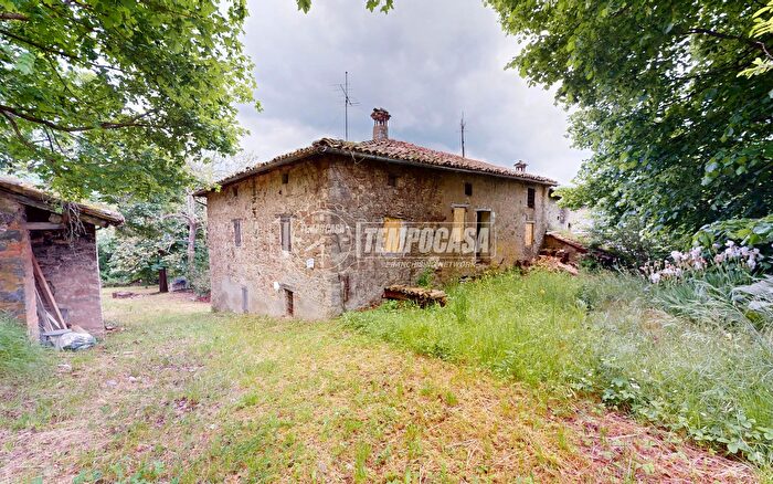 Casa con 5 locali in vendita in Via del Segaticcio, Valsamoggia