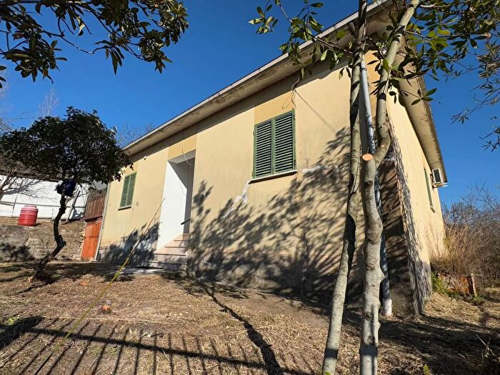 Casa con 5 locali in vendita in Vallecontieri Santopadre, Santopadre