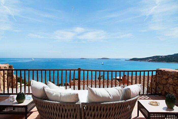 Casa con 6 locali in vendita in Località Grande Pevero, Arzachena