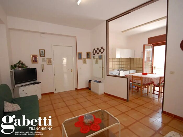 Appartamento trilocale in vendita in Via Liguria, Gioiosa Marea