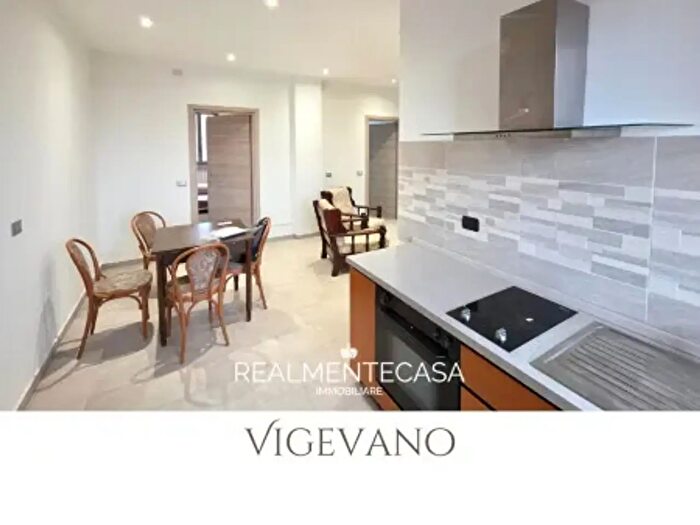 Appartamento trilocale in vendita in Viale Artigianato, Vigevano