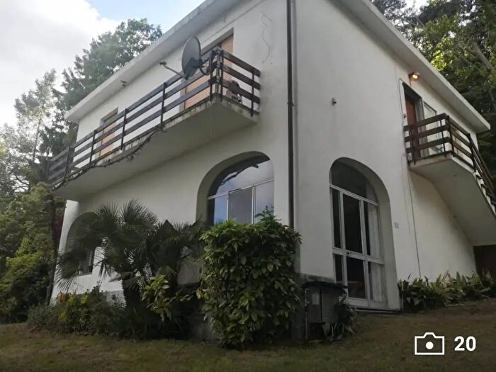 Casa quadrilocale in vendita in Via Oltreacqua, Varazze