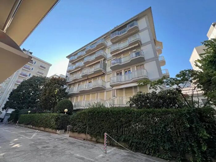 Appartamento trilocale in vendita in Viale Milano, Riccione