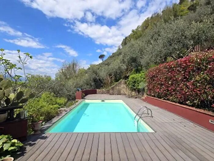 Casa con 5 locali in vendita in Bagni Di Lucca