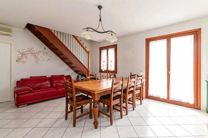 Appartamento con 5 locali in vendita in Via Papa Luciani San Dona di Piave, San Dona Di Piave