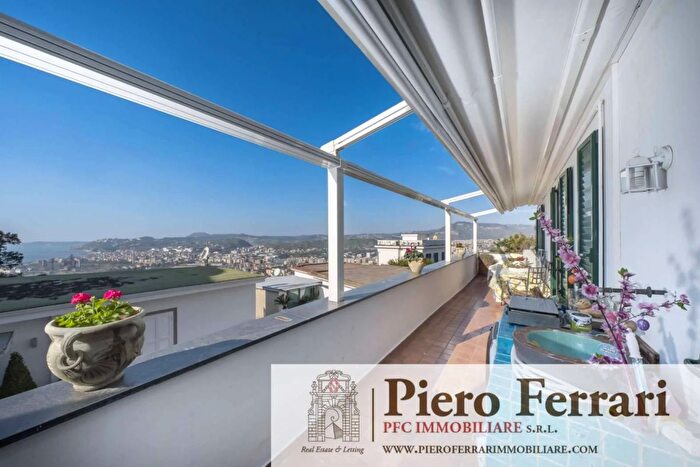 Appartamento con 5 locali in vendita in Via Manzoni Napoli, Napoli