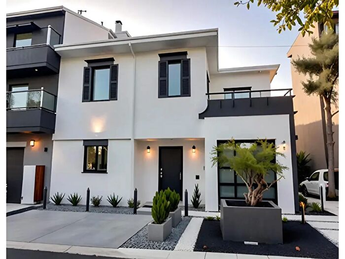 Appartamento trilocale in vendita in Viale Guglielmo Oberdan, Cesena