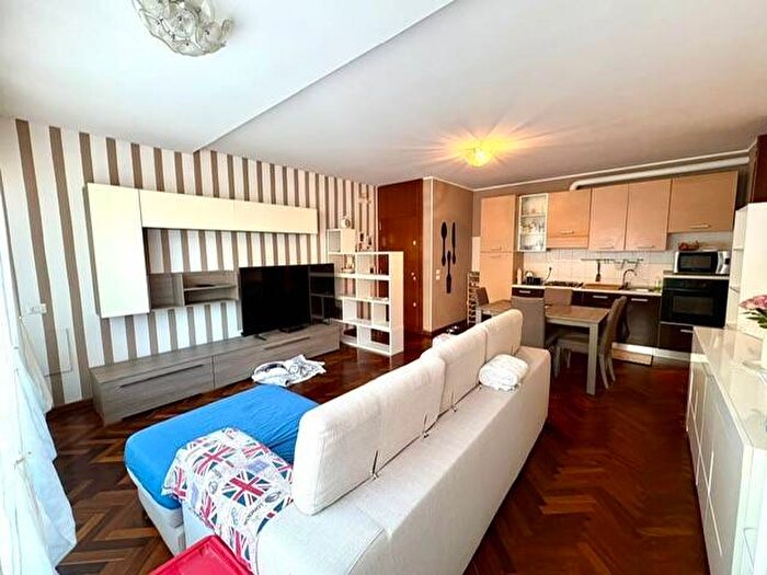 Appartamento trilocale in affitto in Via Giuseppe Verdi, Milano, Basiglio