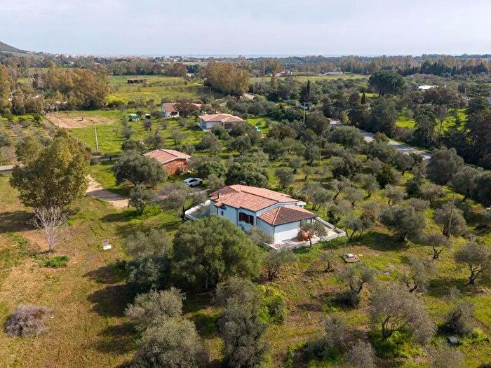 Appartamento con 7 locali in vendita in Siniscola