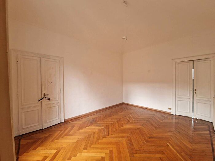 Appartamento con 5 locali in affitto in Crocetta, Torino