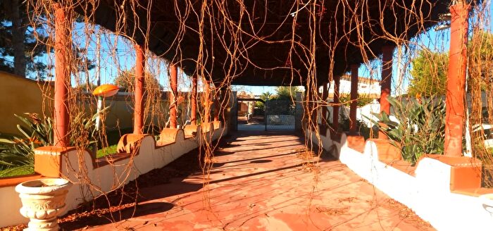 Casa quadrilocale in vendita in Via Cristoforo Colombo Siracusa, Siracusa