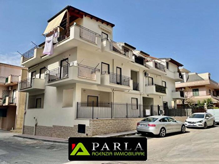 Appartamento con 5 locali in vendita in Via Chieti, Canicatti