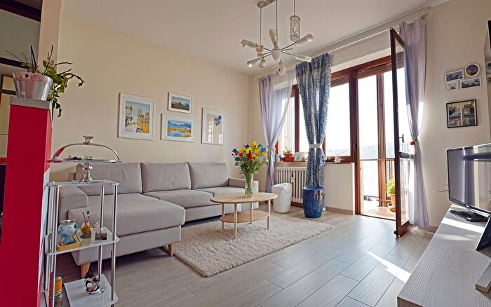 Appartamento quadrilocale in vendita in Piazza Don Pennino, San Michele Mondovi